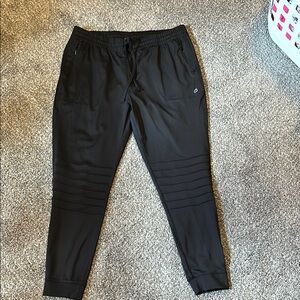 Women’s extra large, black wonder wink scrub pants